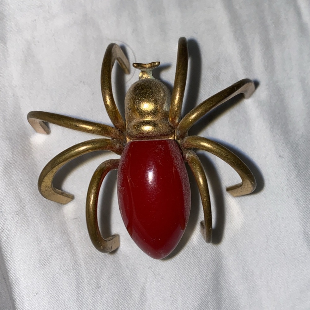 VINTAGE authentic 1920s-1930s red bakelite brooch - Picture 4 of 6
